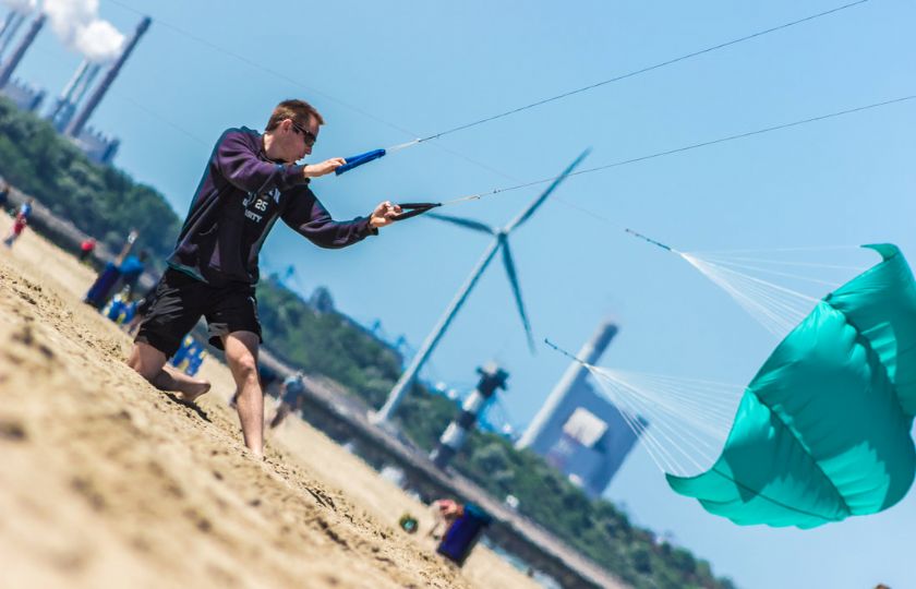 BeachBrancheBarbecue%3A+Volleybal%2C+Powerkiten+%26+Archery+Shoot+outs