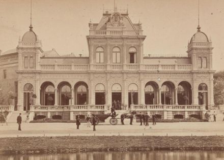 Paviljoen gebouwd