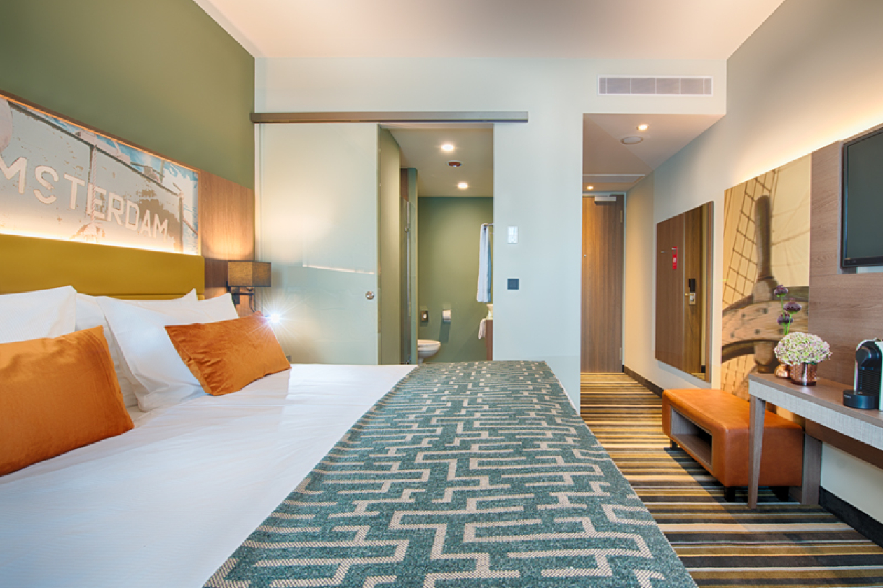 accommodation_room_(10).jpg " src=