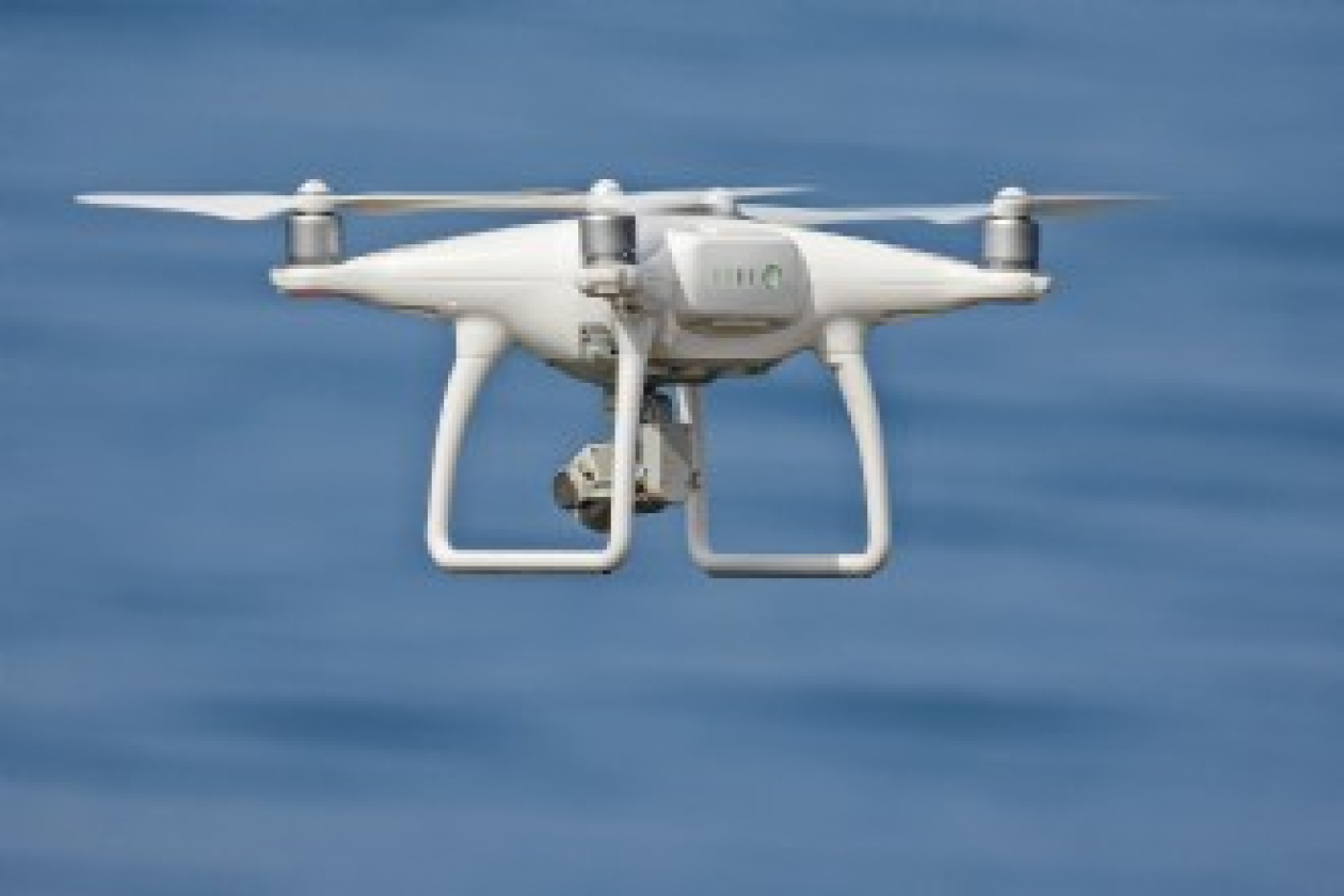 fbd8e25c66648d9bc14a96641ded979d2bd4dd87e5eacbbc789da3865a512967-330x220.jpg 5 manieren om drones in te zetten op jouw evenement