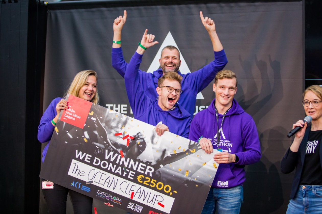 hackathon_rai_winnaars.jpg " src=