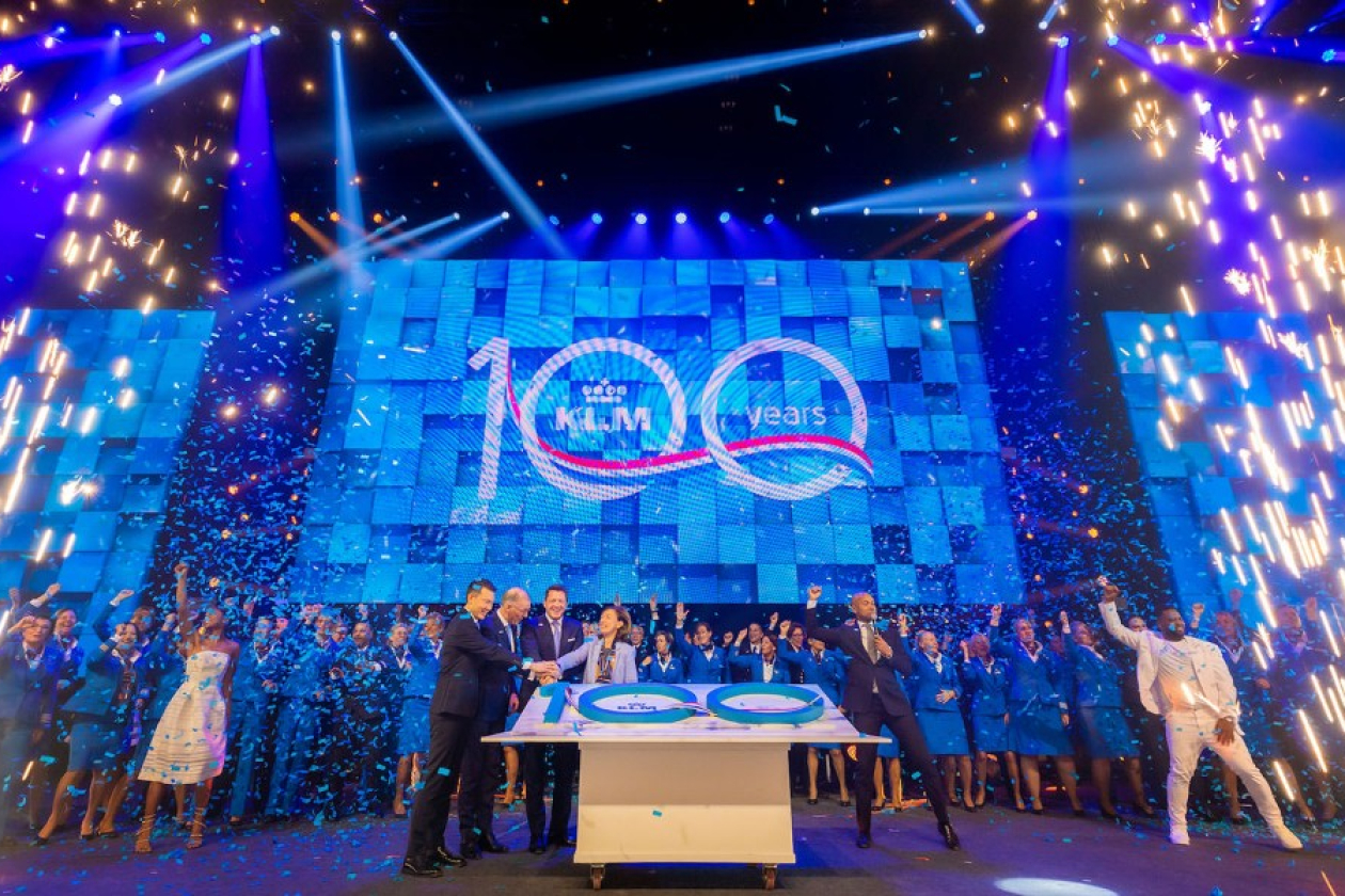 klm100experience_eventoimgevento1-1.jpg " src=