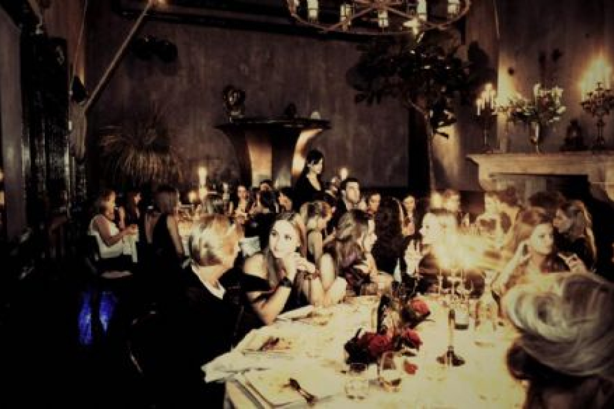 mayer_manor.jpg " src=