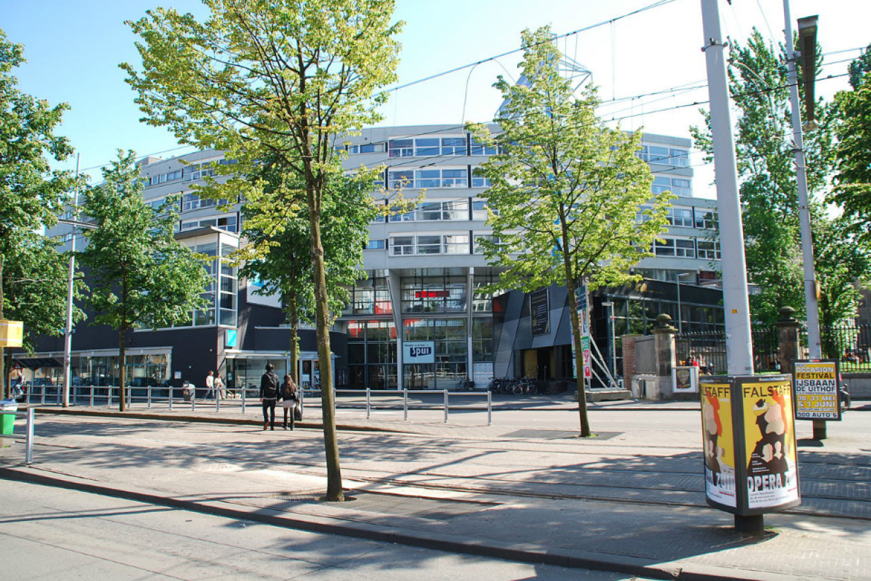 theater_aan_het_spui.jpg " src=