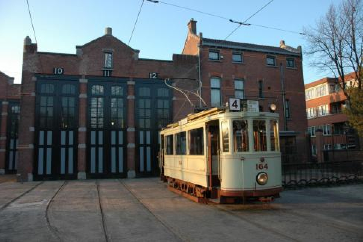 tramremise.jpg " src=