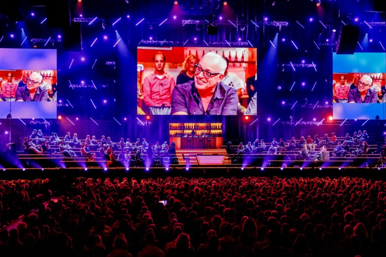 unlimited_productions_ziggo_dome_voetbal_inside_ben-houdijk.jpg " src=