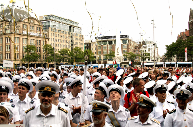 sail crew parade