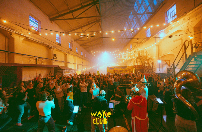 overdag feestje publiek 