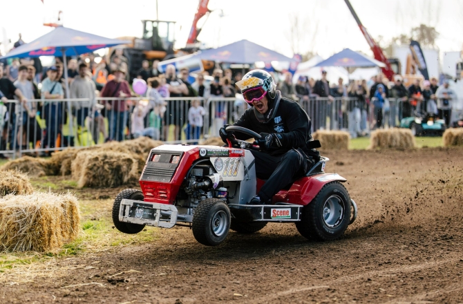 Zitmaaierrace