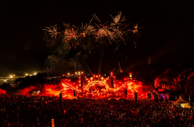 The Entourage Group & LatinVillage