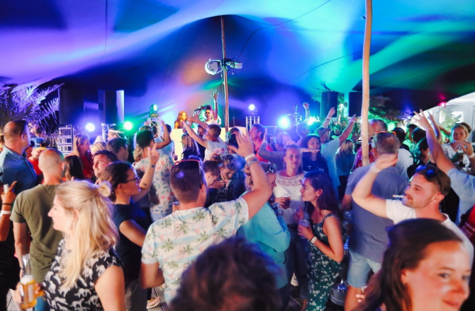 bbbq19_feest.jpg