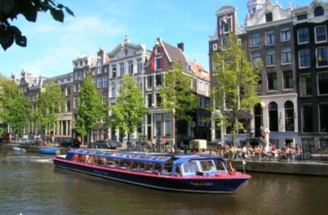 blueboatcompanygroen.jpg