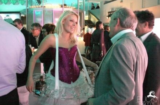 buckmodels_champagenring.jpg