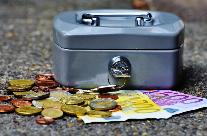 cashbox-1642989_1920.jpg