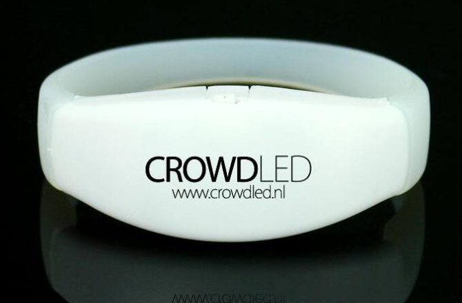 crowdled_armband.jpg