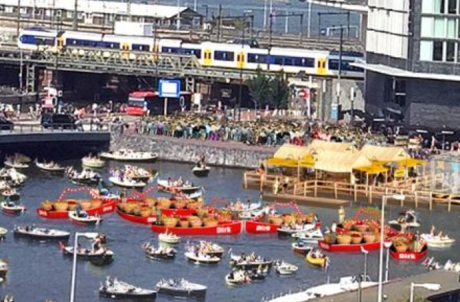 dirk_floating_market.jpg