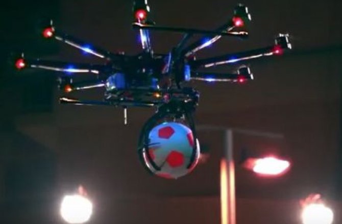 drone_voetbal.jpg