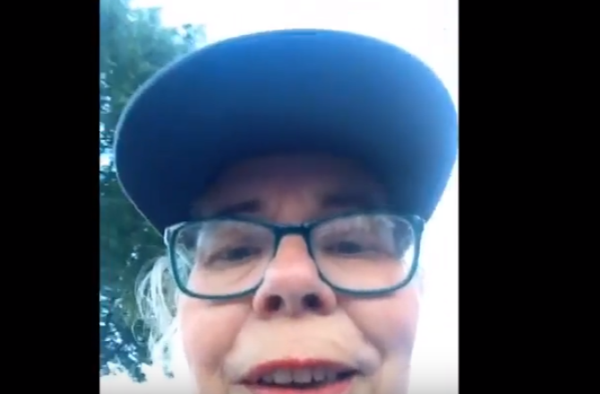 elin_met_pet.png