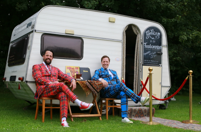 feestcaravan_(1).jpg