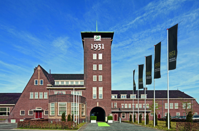 foto_1931_nieuwe_vlaggen.jpg
