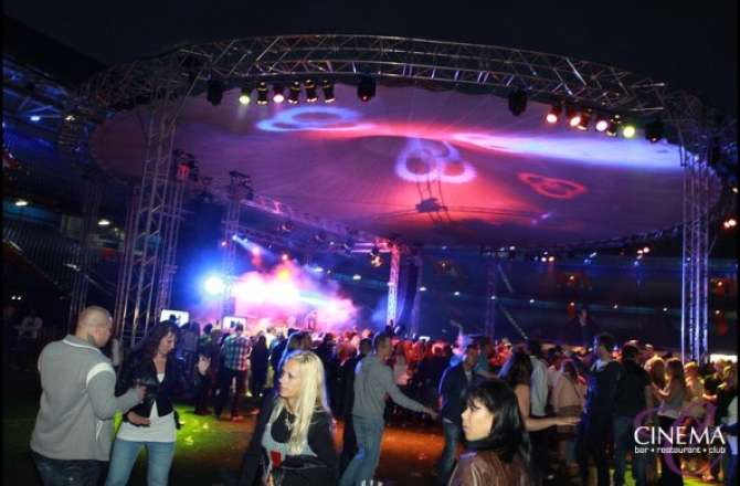 foto_cinema_in_de_kuip.jpg