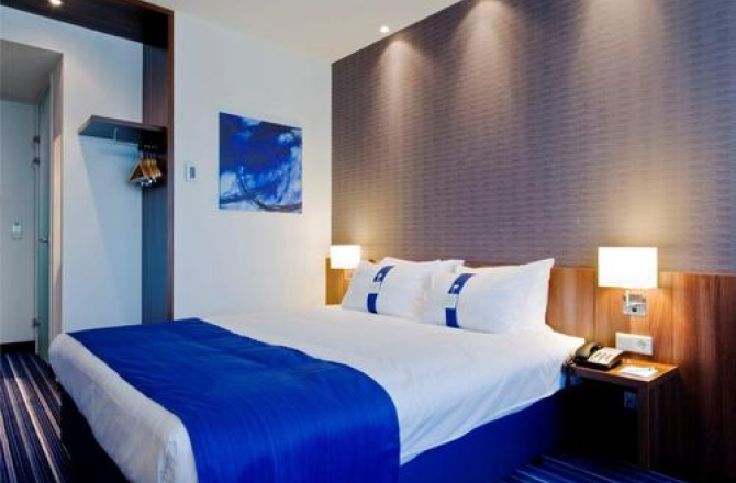 holiday_inn.jpg