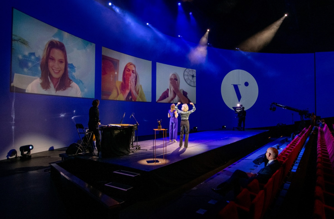 jennifer_van_der_schaaf_-_topvrouw_van_het_jaar_5_jennifer_van_der_schaaf_winnares_yt.jpg