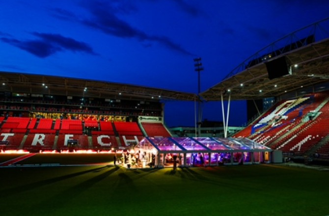 kruijf_tenten_utrecht.jpg