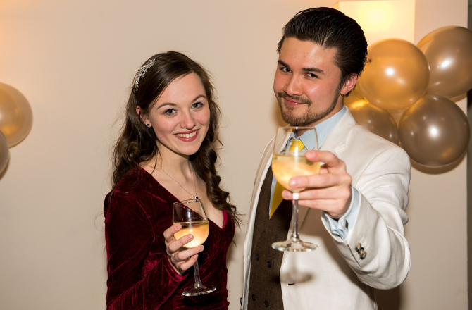party-g33628d53a_1920.jpg
