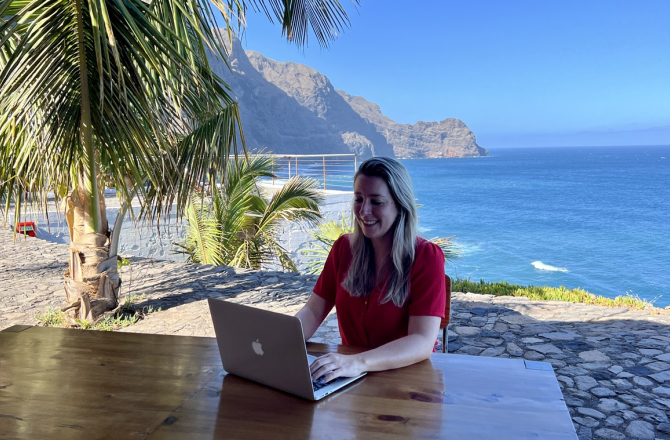 photocredits_working_remotely_3.jpg