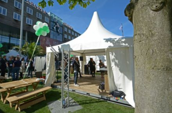 tent2.jpg