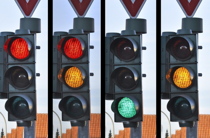 traffic-light-876054_960_720.jpg