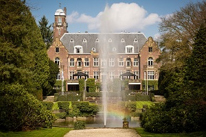 kasteel_hooge_vuursche_logo_bij_vacature_1_verkleind.jpg